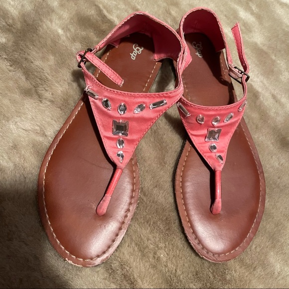 $8 get❶+❷👉 ❶#sandals, Shoe length=24.5cm +❷#rw&co.#sandals,Shoe length=24cm - Picture 1 of 4